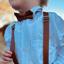 Load image into Gallery viewer, Junior Straight Cut Leather Bowtie
